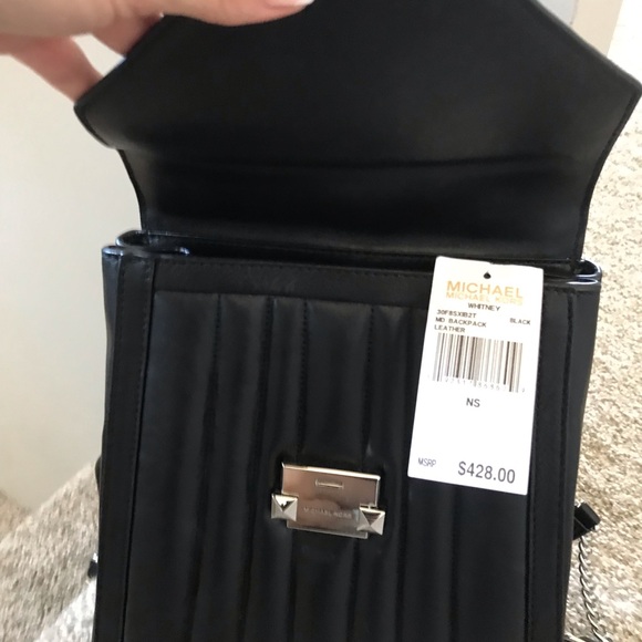 Michael Kors medium size black leather backpack - Picture 6 of 9